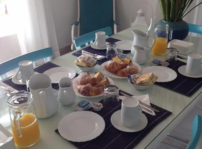 Macondo Bed & Breakfast