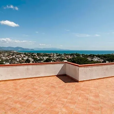 Macondo Bed & Breakfast