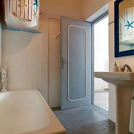 Macondo Bed & Breakfast