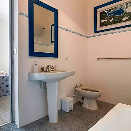 Macondo Bed & Breakfast 3*